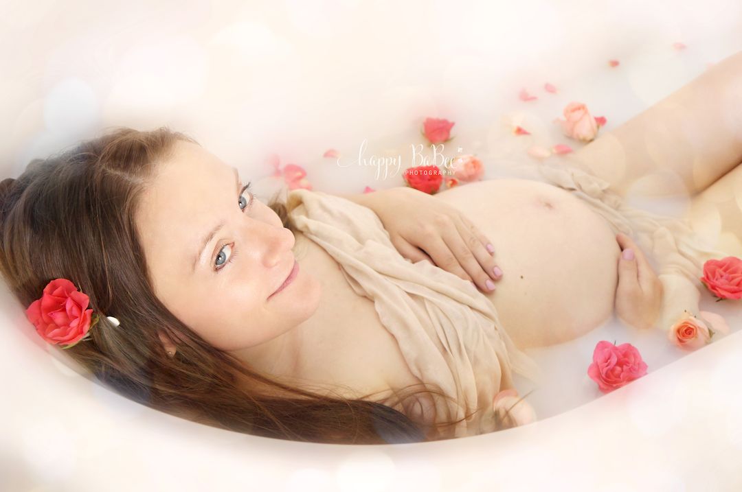 Milchbad Fotoshooting Erfurt, Rosenbad Fotoshooting, Babybauchfotoshooting, erfurt, Thüringen Schwangerschaftsfotografie, Erfurt, Milchbadfotoshooting, Rodenbad, Fotoshooting, Babybauchfotografie