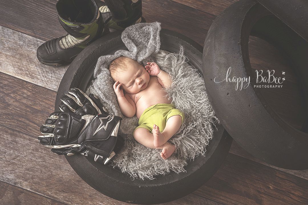 Babyfotograf, Babyfotografie, Babyfotoshooting, Motorrad, Neugeborenenshooting, Fotostudio Erfurt, Weimar, Gotha, Apolda